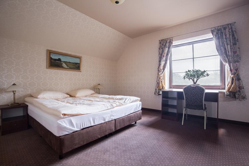 Hotel Folwark Zgierz Phòng bức ảnh