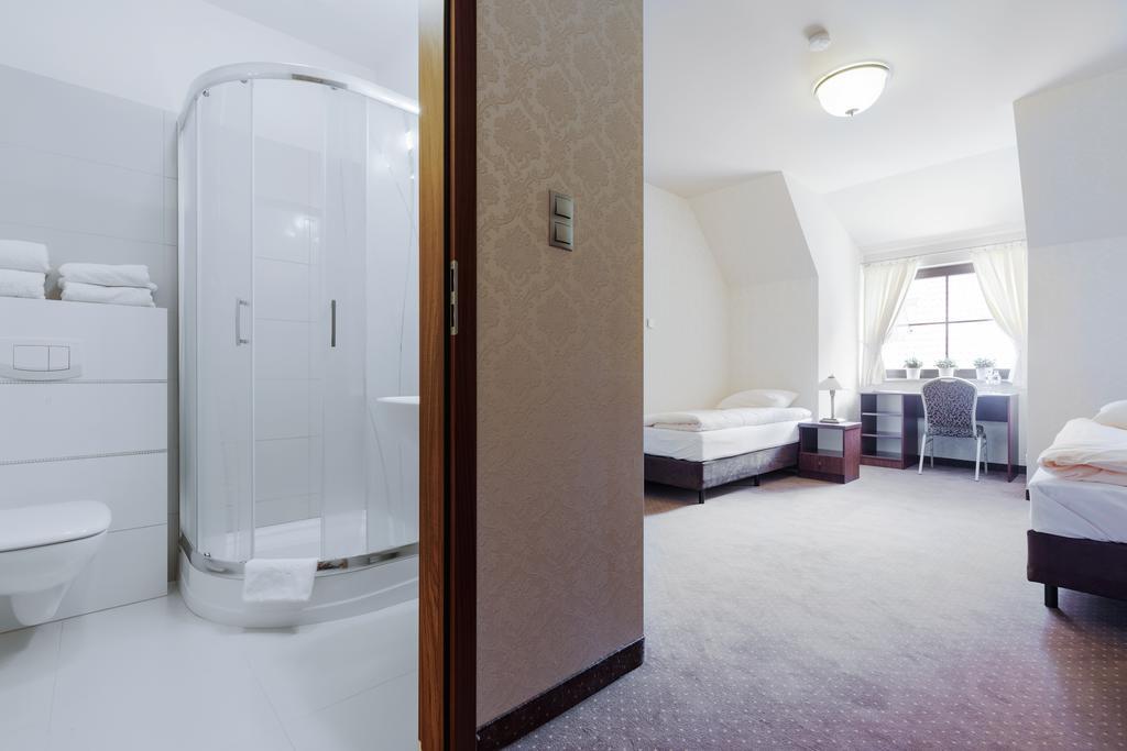 Hotel Folwark Zgierz Phòng bức ảnh