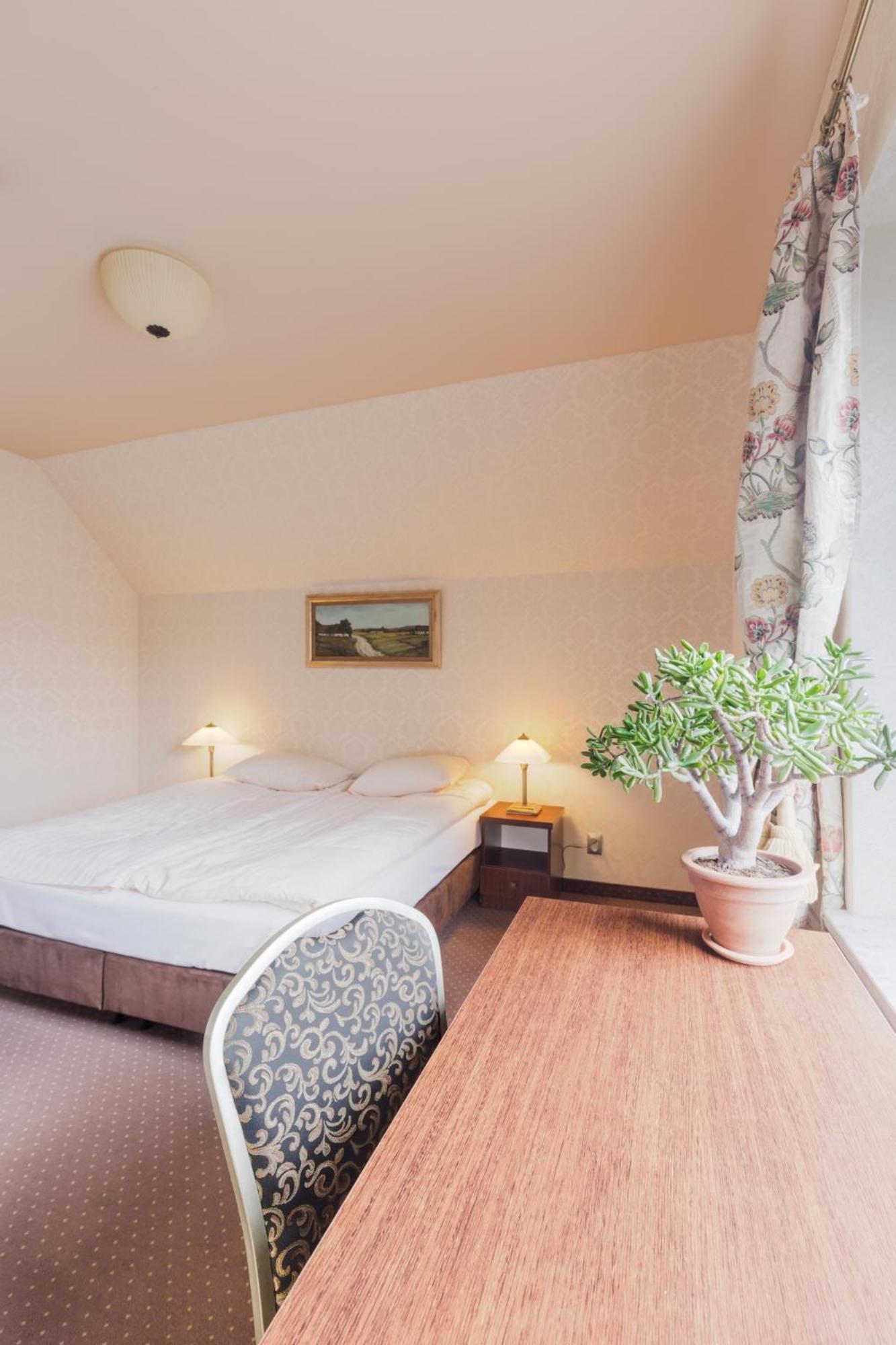 Hotel Folwark Zgierz Phòng bức ảnh