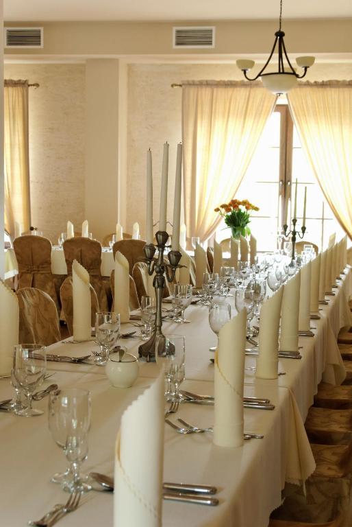 Hotel Folwark Zgierz Ngoại thất bức ảnh