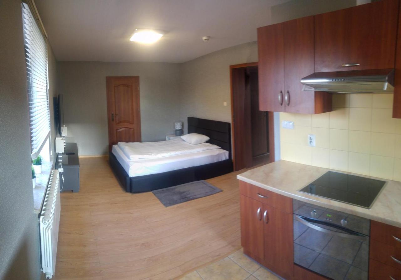 Hotel Folwark Zgierz Ngoại thất bức ảnh